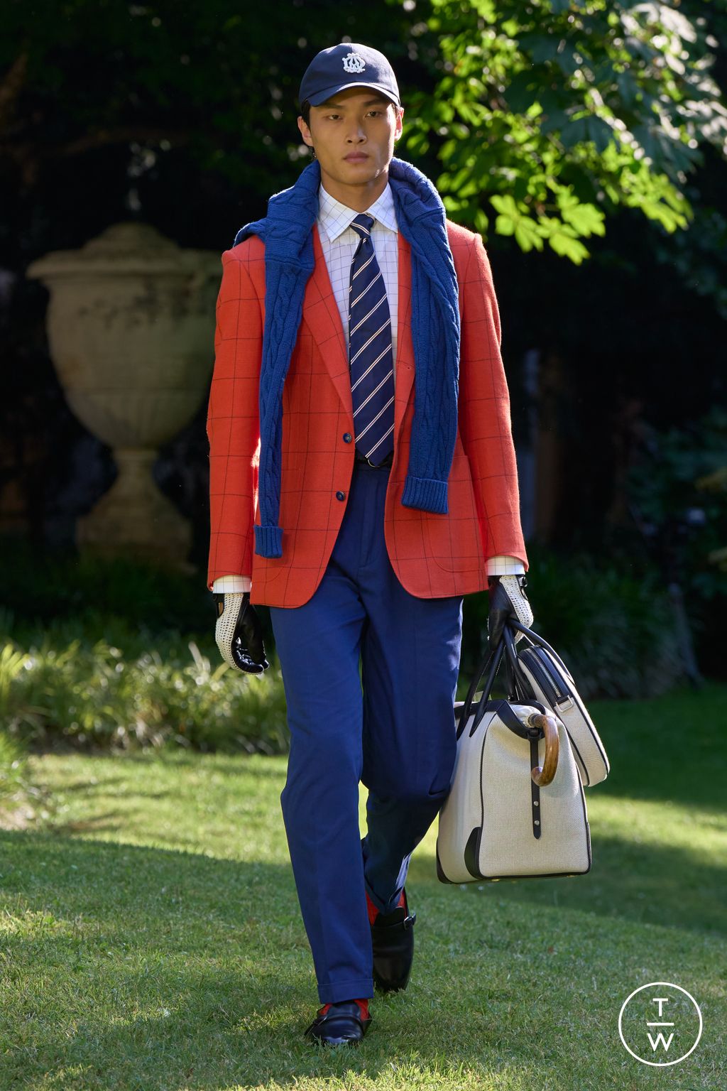 Fashion Week Milan Spring/Summer 2026 look 25 from the Dunhill collection menswear