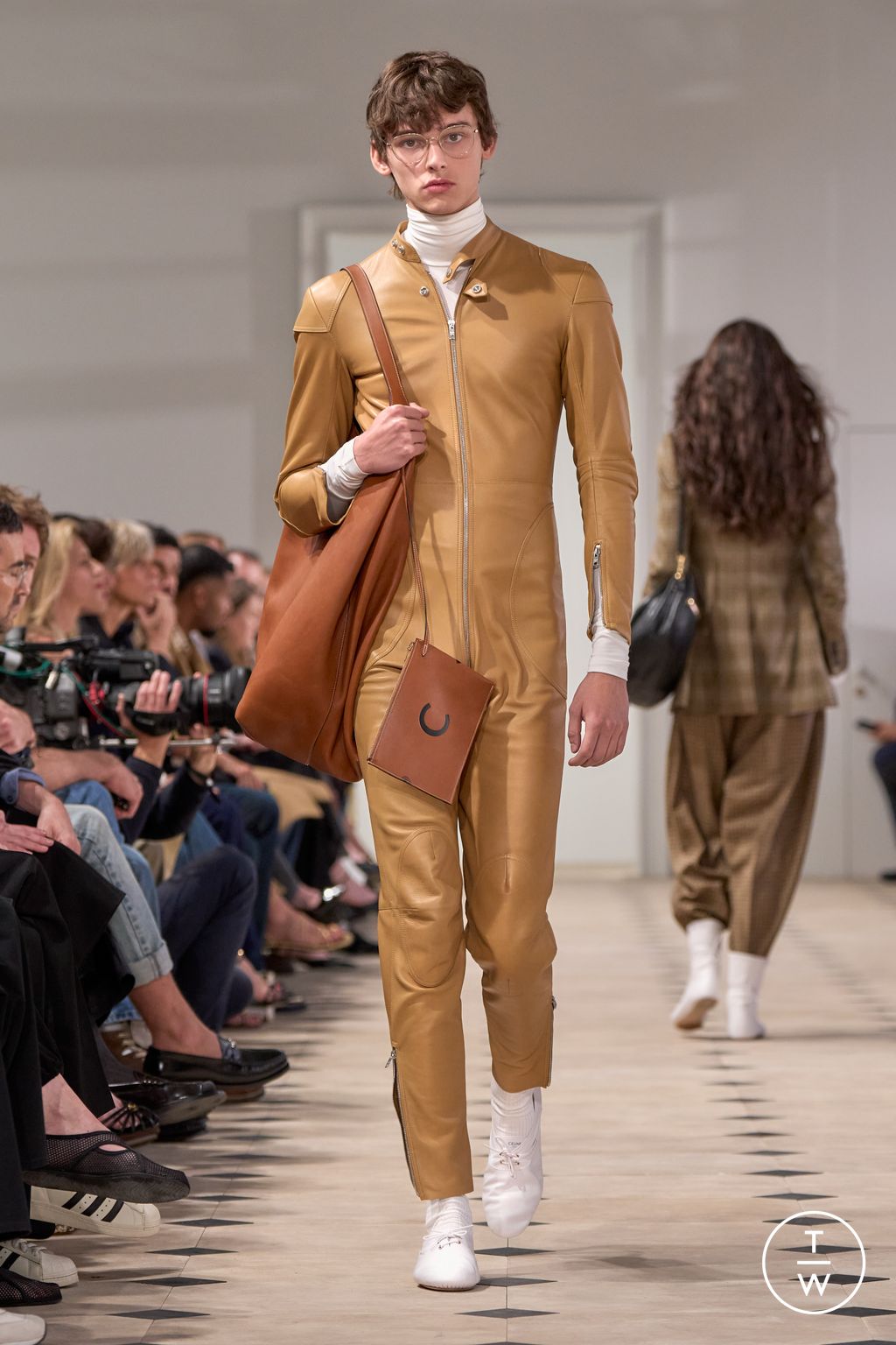 Fashion Week Paris Spring/Summer 2026 look 25 from the Celine collection menswear