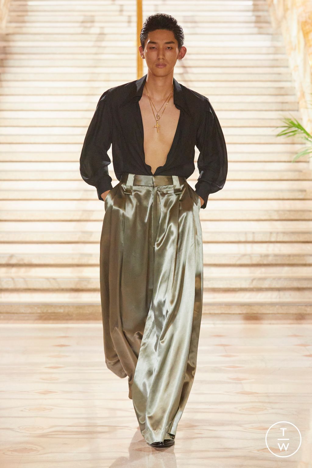 Fashion Week New York Spring/Summer 2024 look 25 from the Willy Chavarria collection menswear
