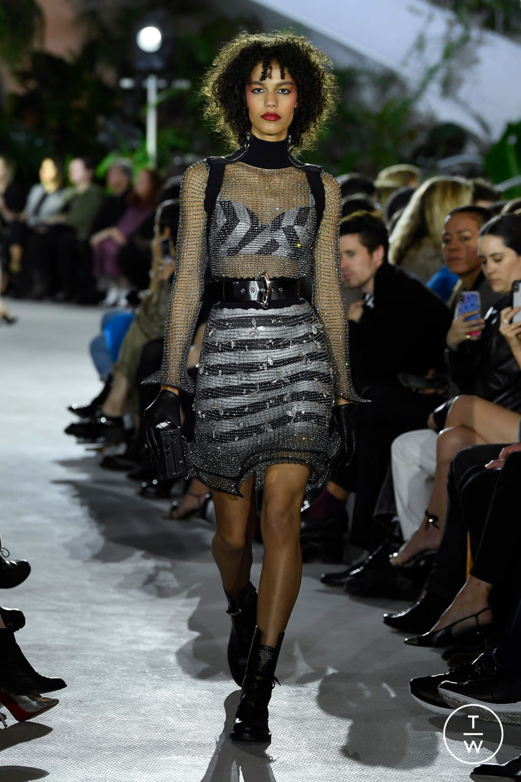 Fashion Week Paris Resort 2020 look 25 de la collection Louis Vuitton womenswear