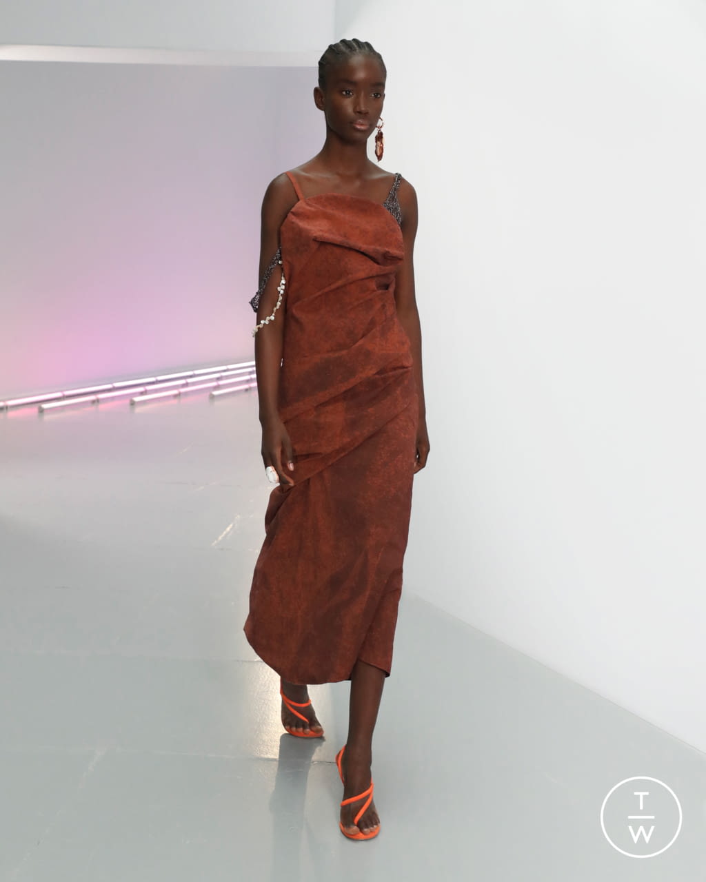 Fashion Week Paris Spring/Summer 2021 look 25 from the Acne Studios collection 女装