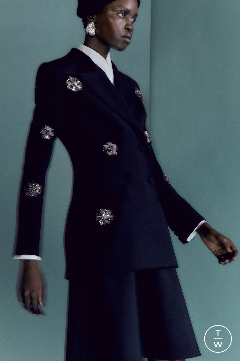 Fashion Week London Pre-Fall 2026 look 25 from the Huishan Zhang collection 女装