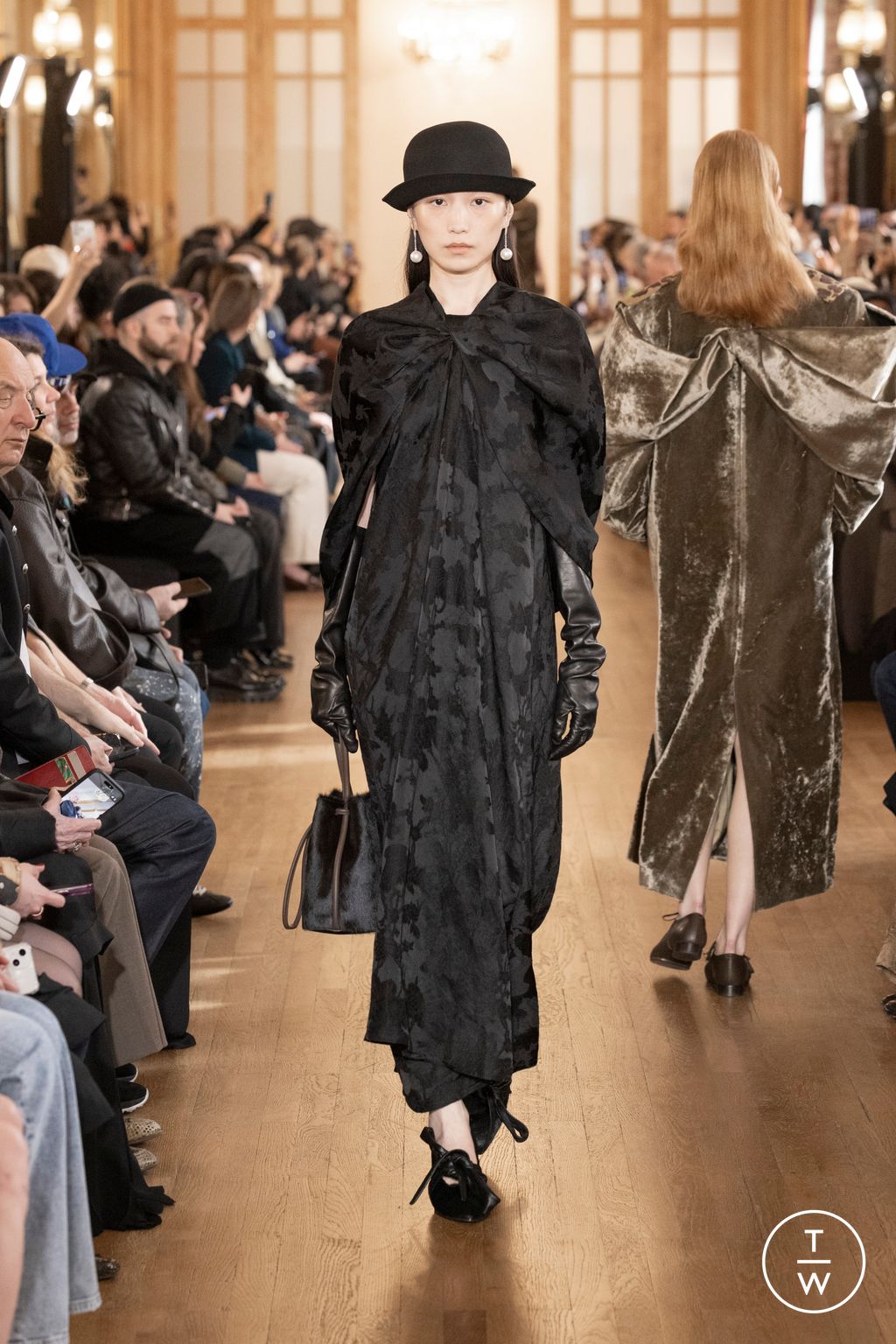 Fashion Week Paris Fall/Winter 2026 look 26 from the Uma Wang collection womenswear