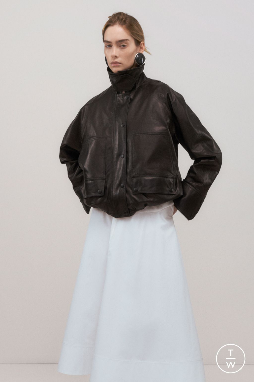 Fashion Week New York Pre-Fall 2025 look 26 from the Brandon Maxwell collection womenswear