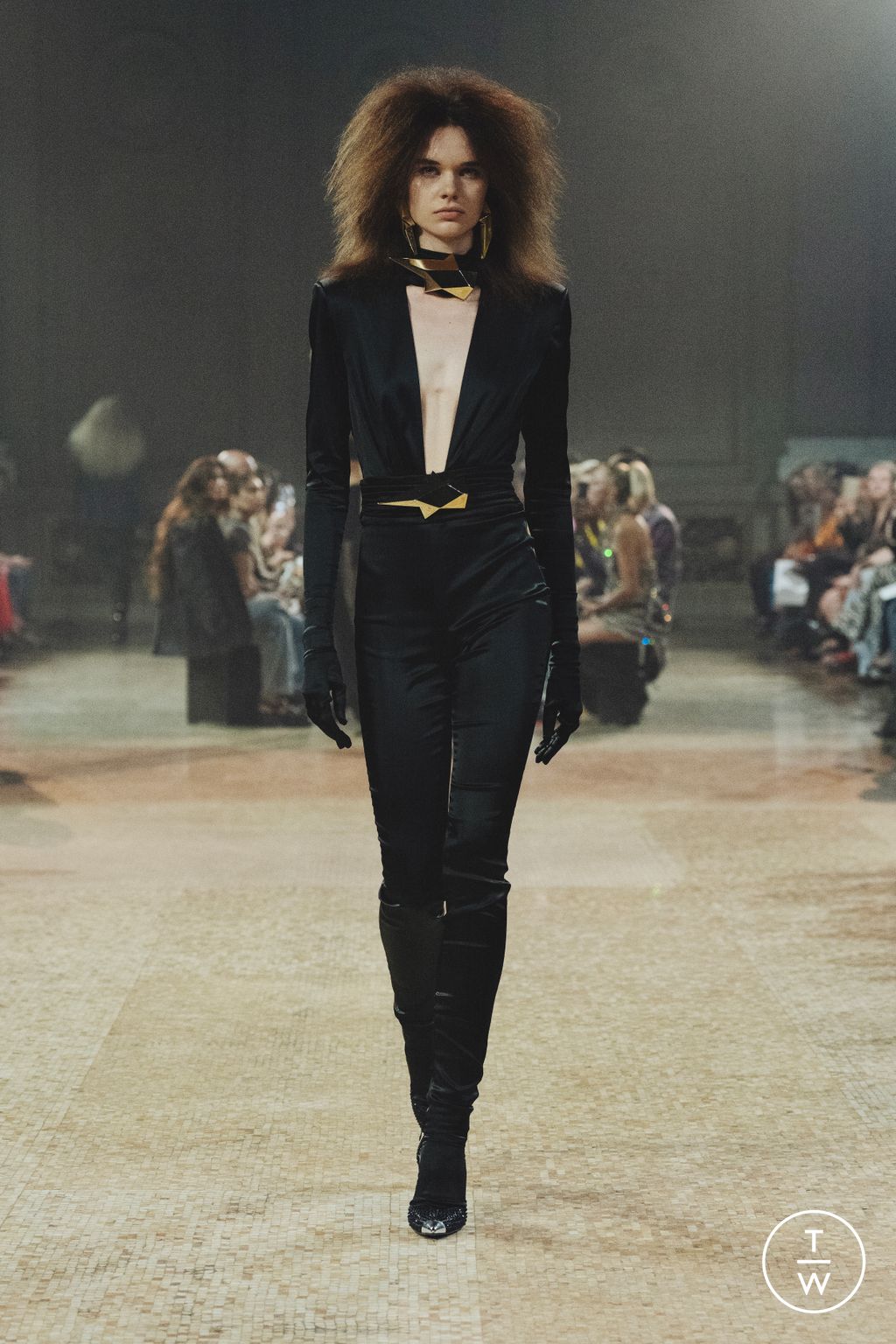 Fashion Week New York Fall/Winter 2023 look 26 from the Area collection womenswear