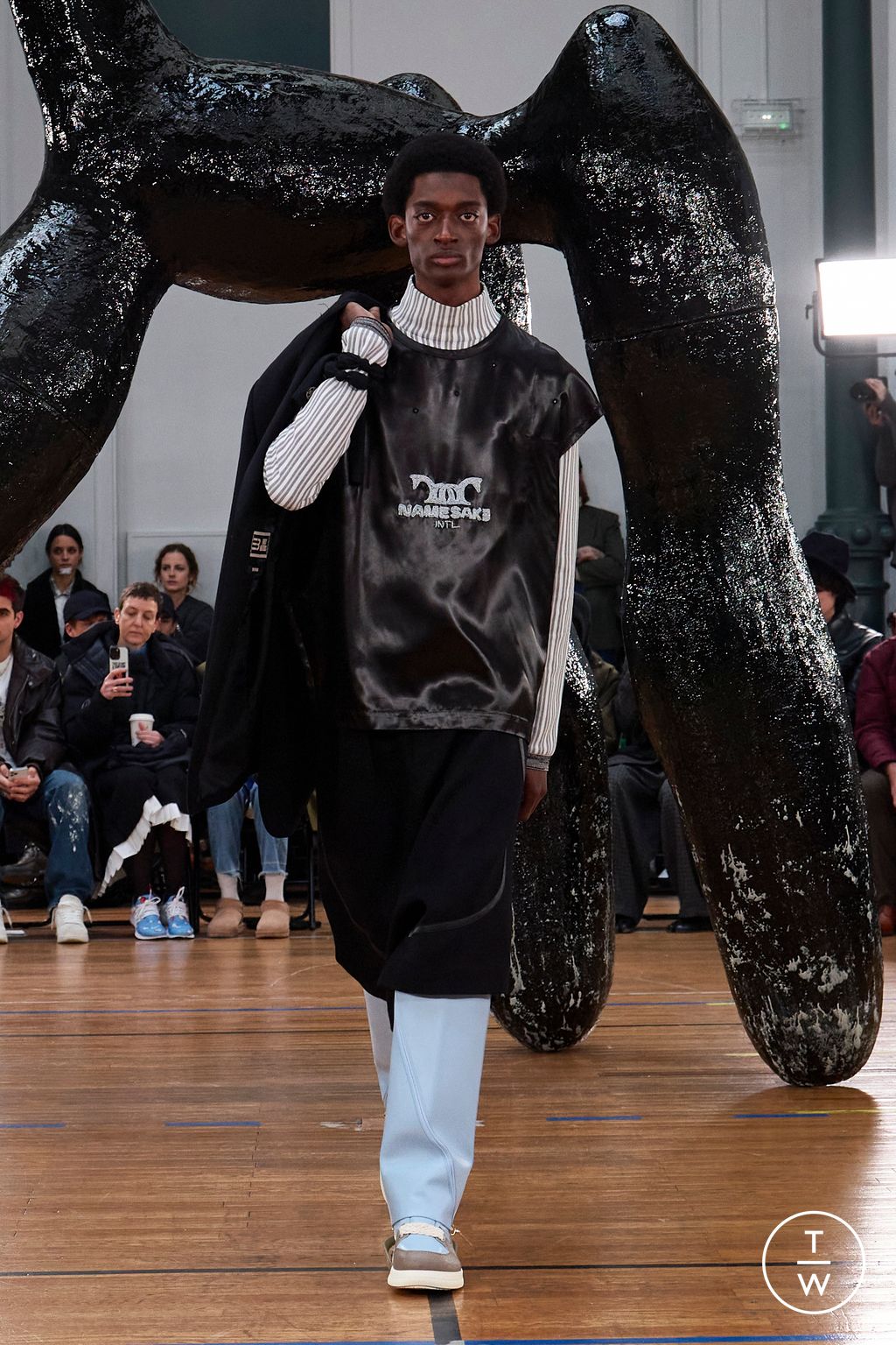 Fashion Week Paris Fall/Winter 2023 look 26 from the Namesake collection menswear