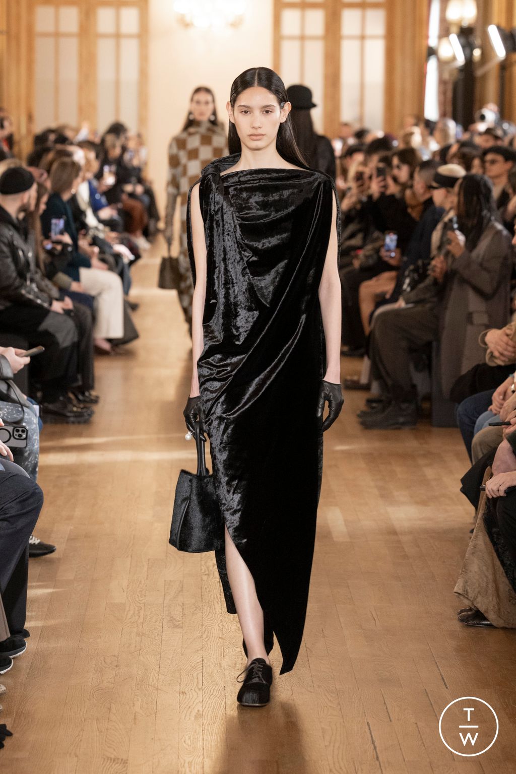 Fashion Week Paris Fall/Winter 2026 look 27 de la collection Uma Wang womenswear