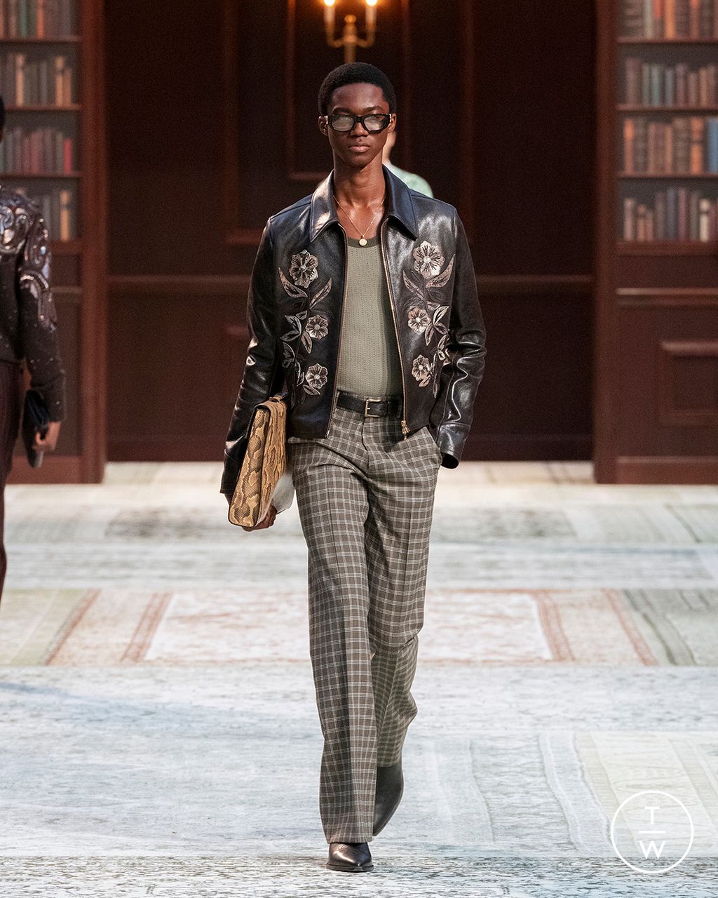 Fashion Week Paris Fall/Winter 2026 look 27 from the Amiri collection menswear