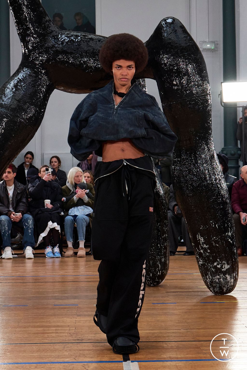 Fashion Week Paris Fall/Winter 2023 look 27 from the Namesake collection menswear