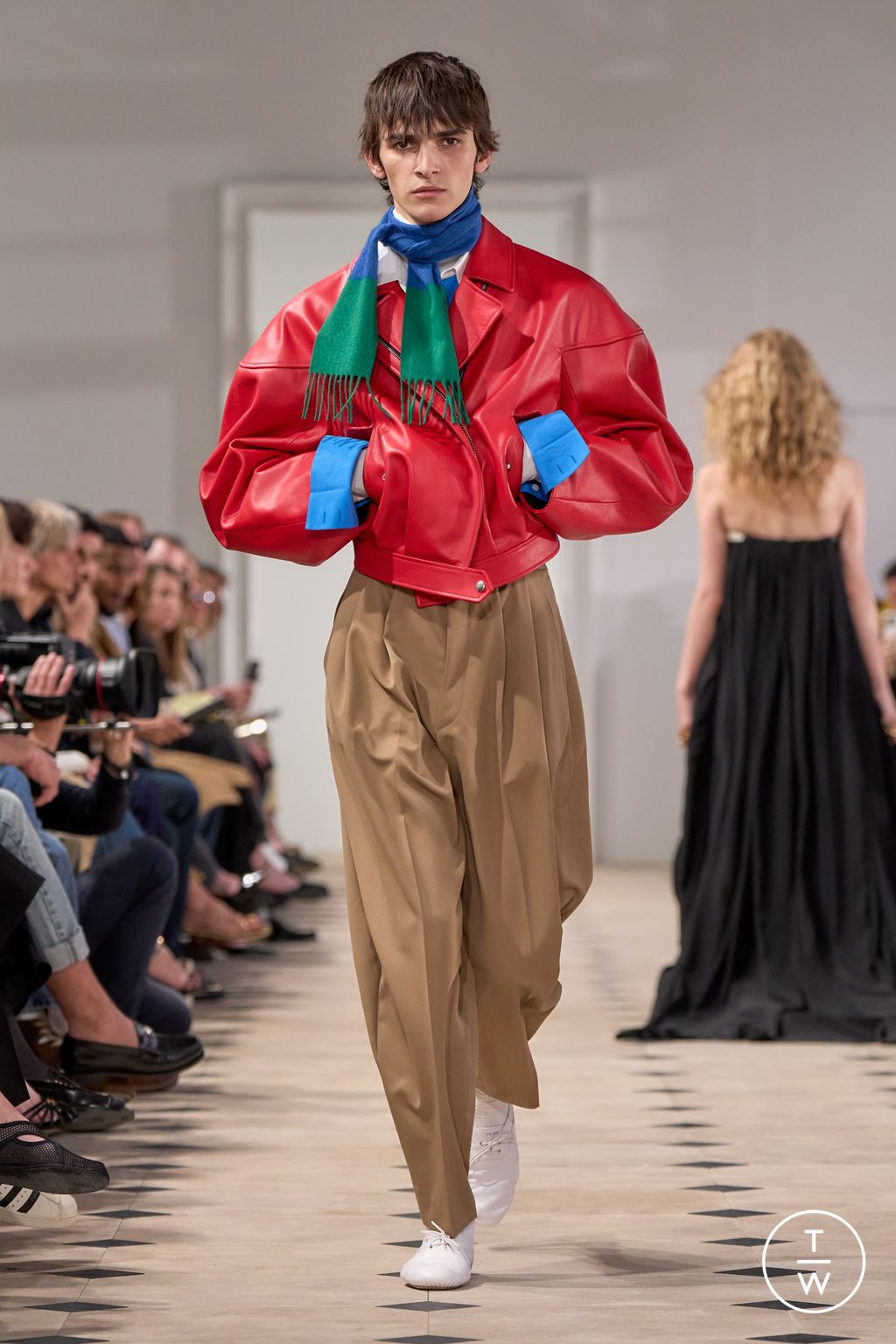 Fashion Week Paris Spring/Summer 2026 look 27 from the Celine collection menswear