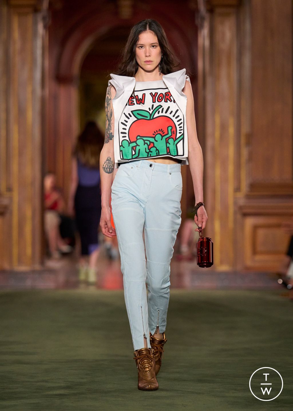 Fashion Week Paris Resort 2027 look 28 from the Louis Vuitton collection womenswear