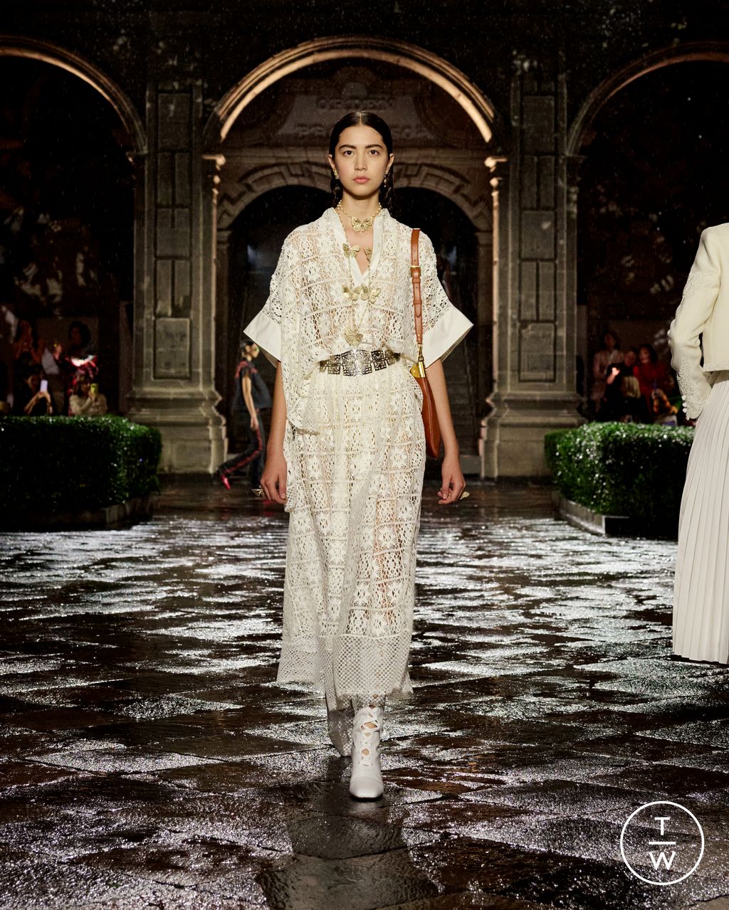 Fashion Week Paris Resort 2024 look 28 de la collection Christian Dior womenswear