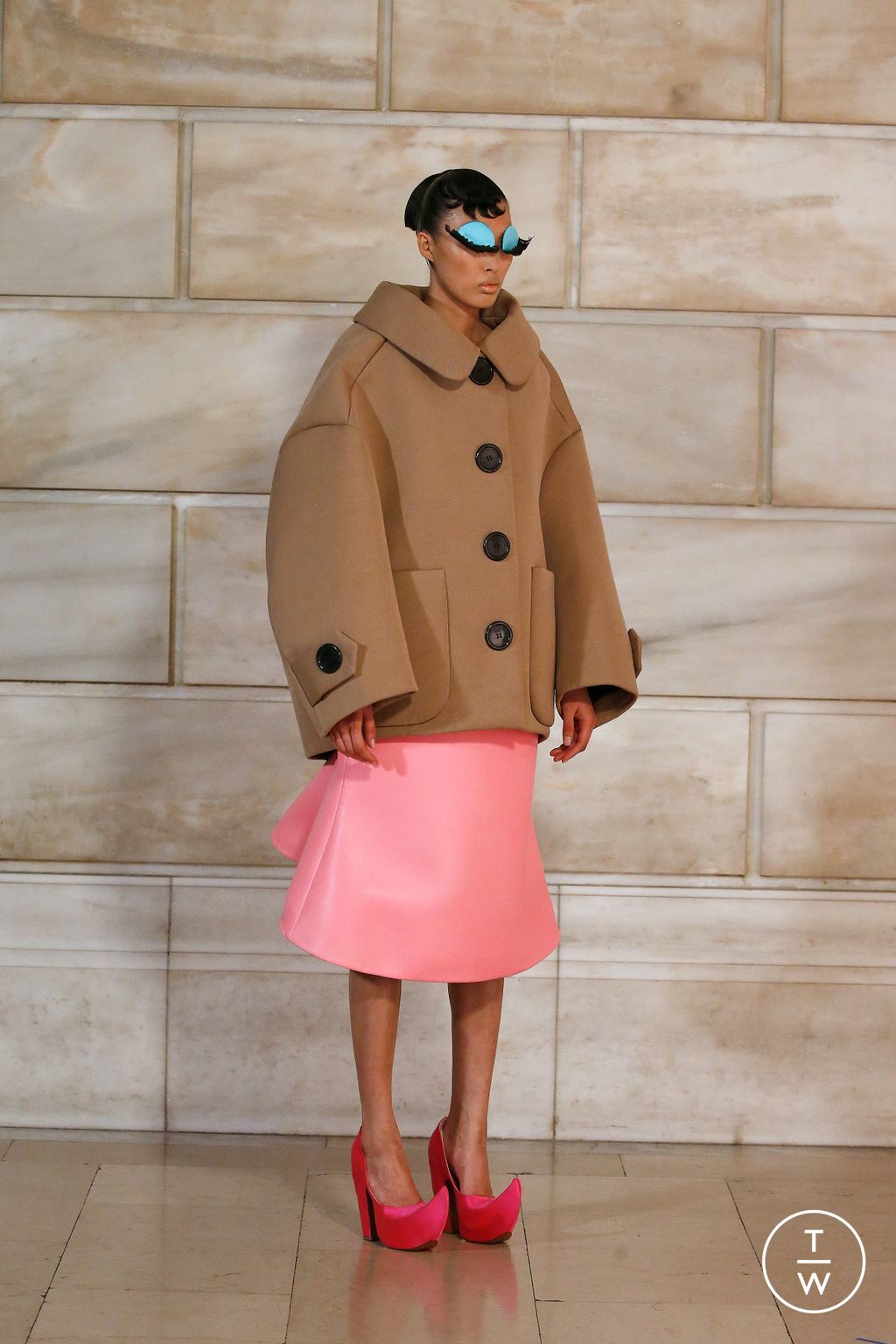 Fashion Week New York Fall/Winter 2024 look 28 from the Marc Jacobs collection womenswear