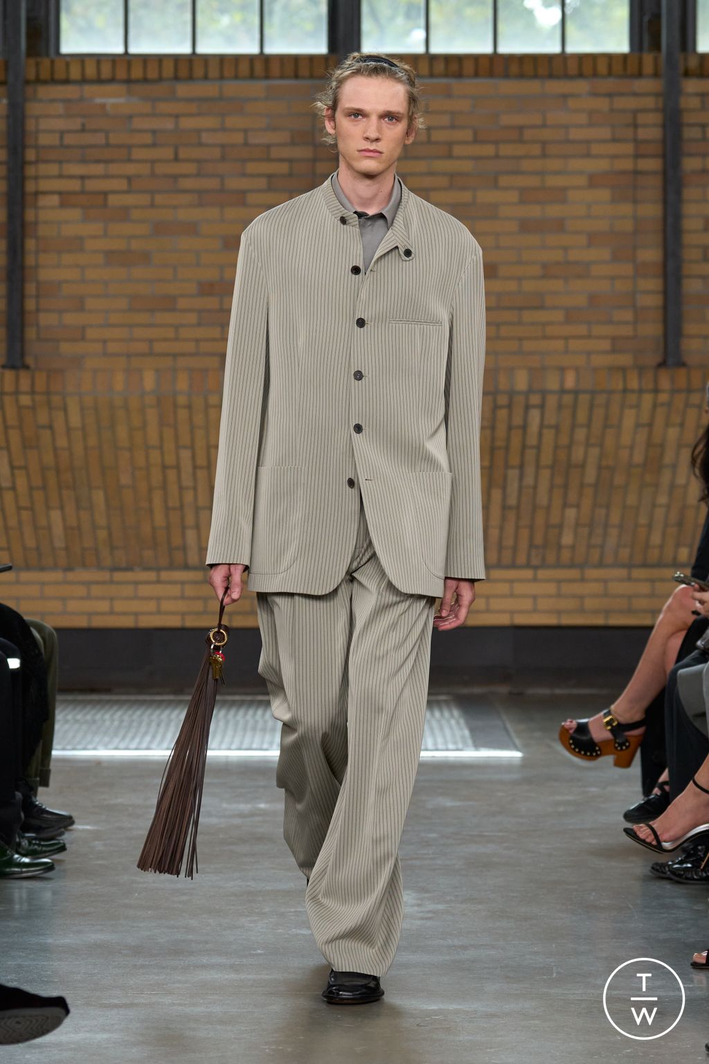 Fashion Week New York Spring/Summer 2026 look 29 from the Calvin Klein Collection collection womenswear
