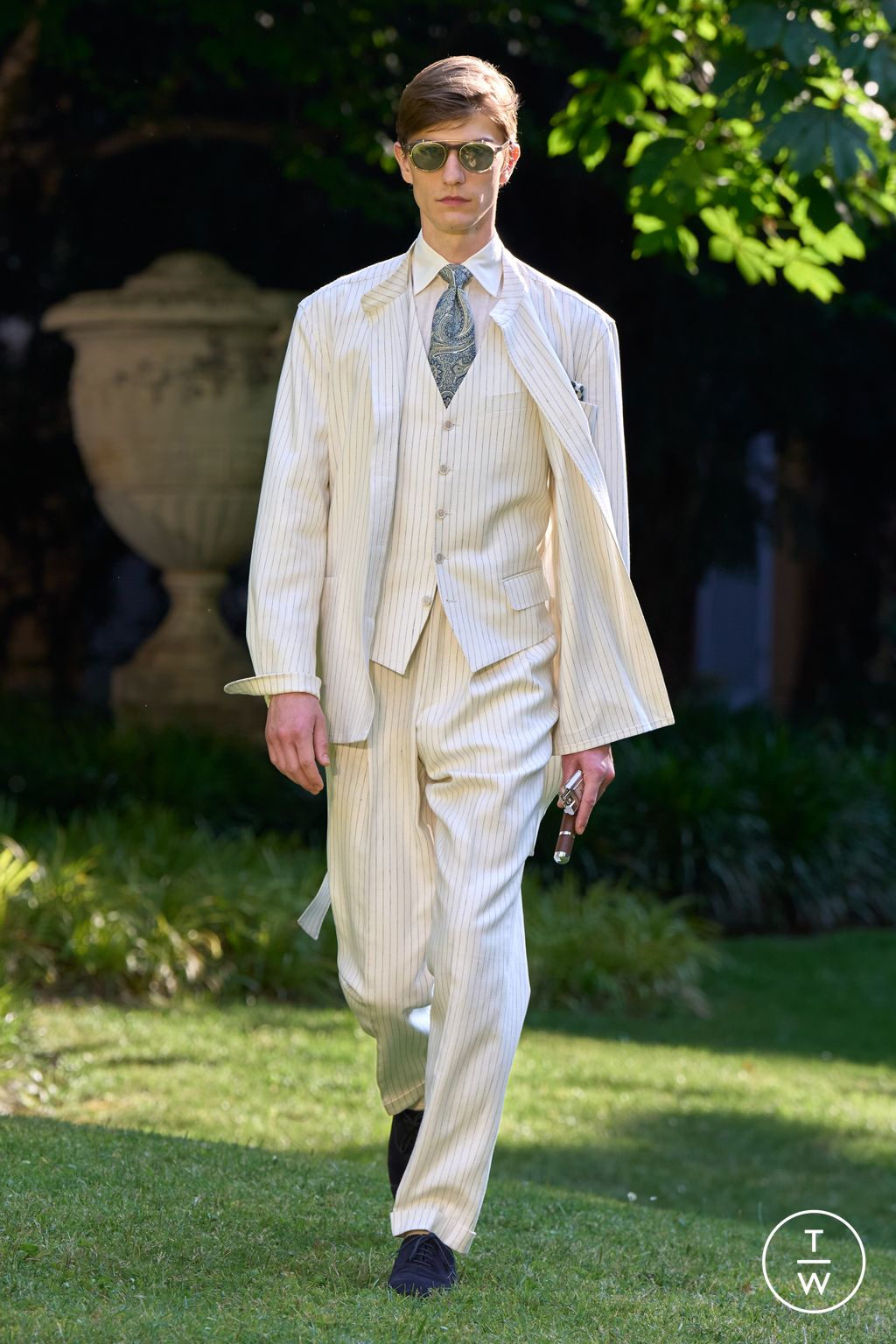 Fashion Week Milan Spring/Summer 2026 look 29 de la collection Dunhill menswear