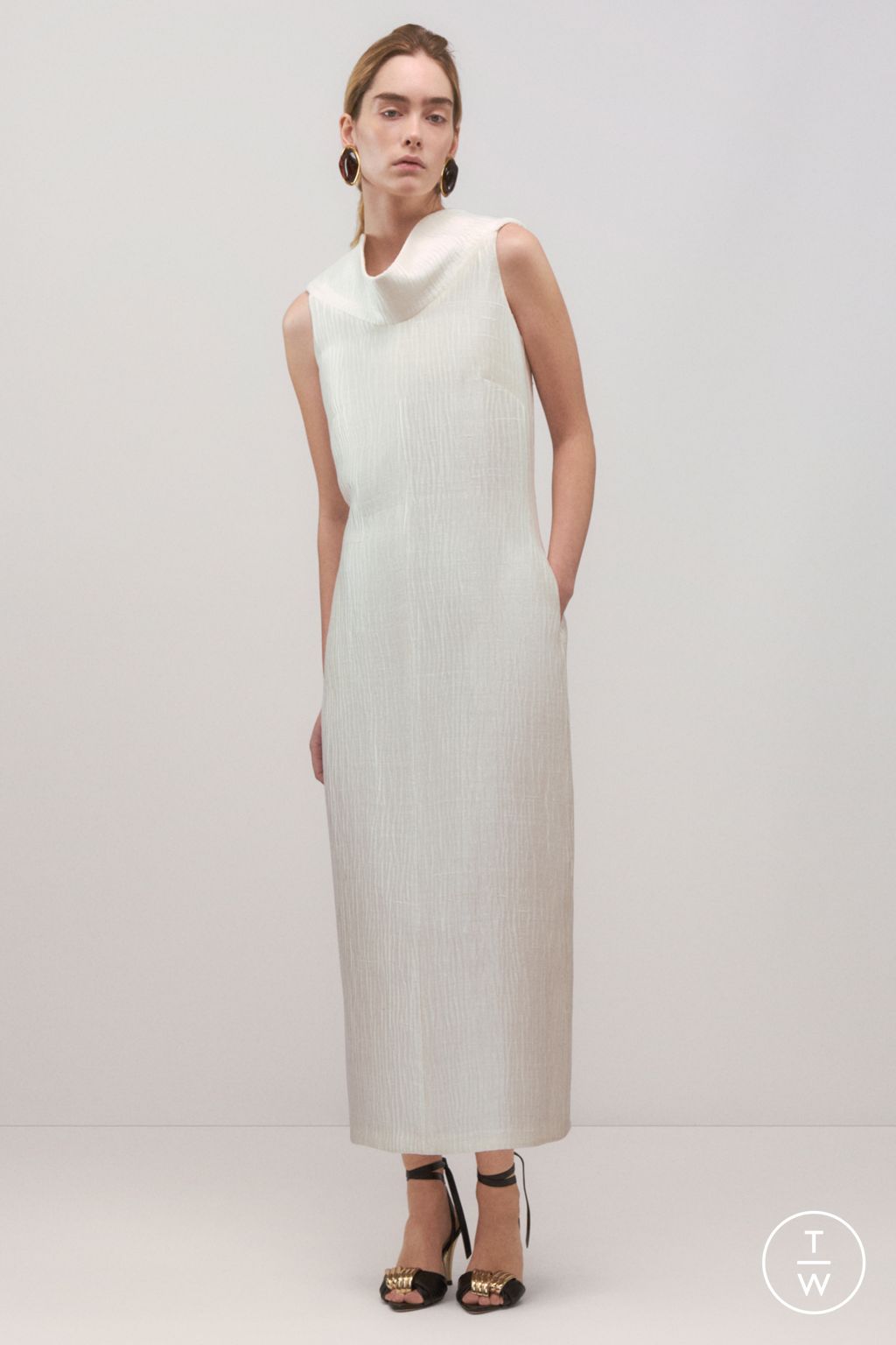 Fashion Week New York Pre-Fall 2025 look 29 from the Brandon Maxwell collection womenswear