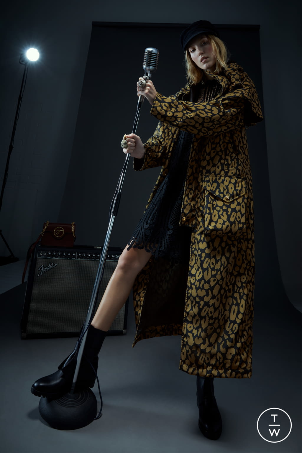 Fashion Week London Fall/Winter 2021 look 29 from the Temperley London collection womenswear