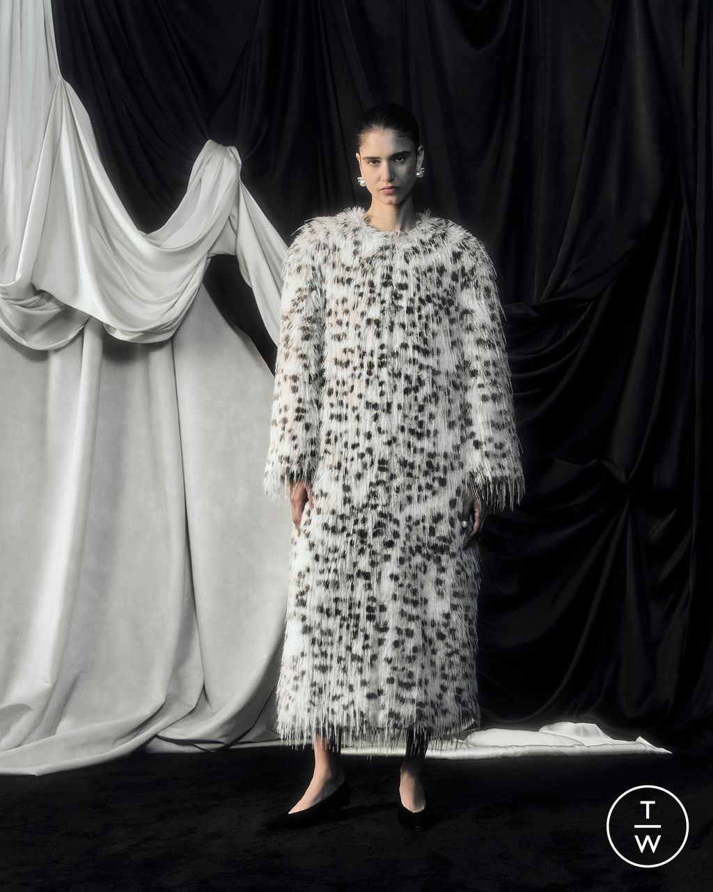 Fashion Week Paris Fall/Winter 2026 look 34 from the Loulou de Saison collection womenswear