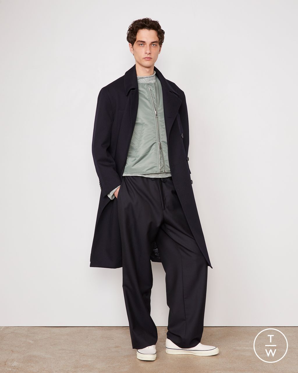 Fashion Week Paris Pre-Fall 2026 look 3 de la collection Officine Générale menswear