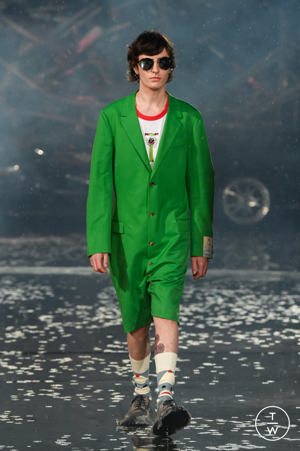 Fashion Week Paris Fall/Winter 2021 look 3 from the Doublet collection menswear