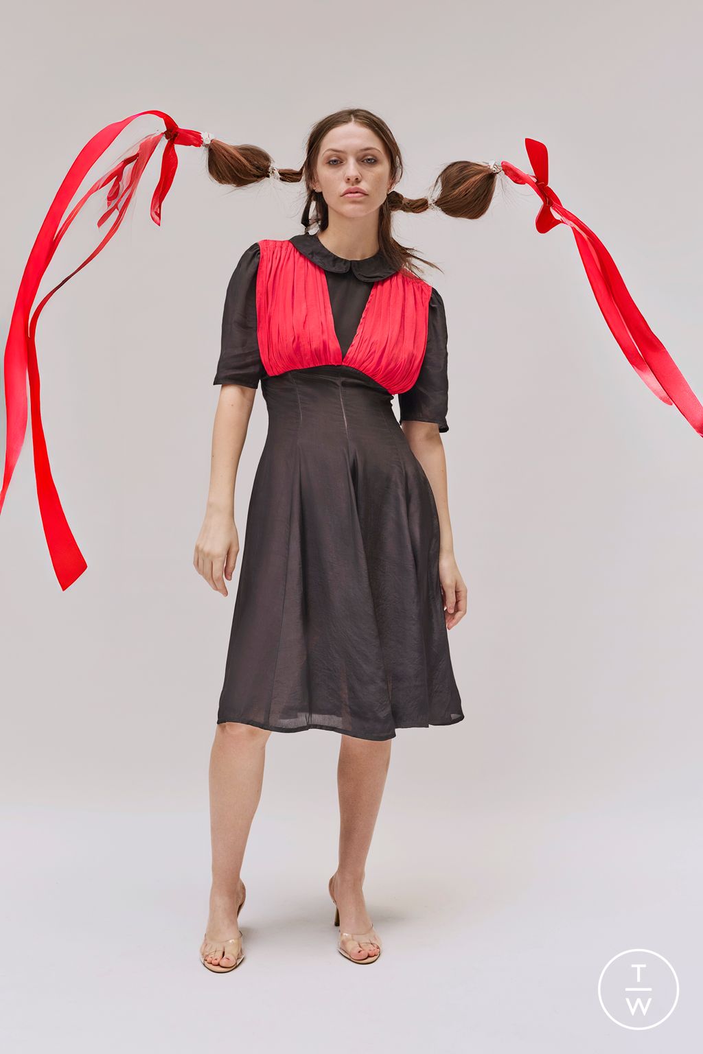 Fashion Week New York Resort 2025 look 3 de la collection Batsheva womenswear