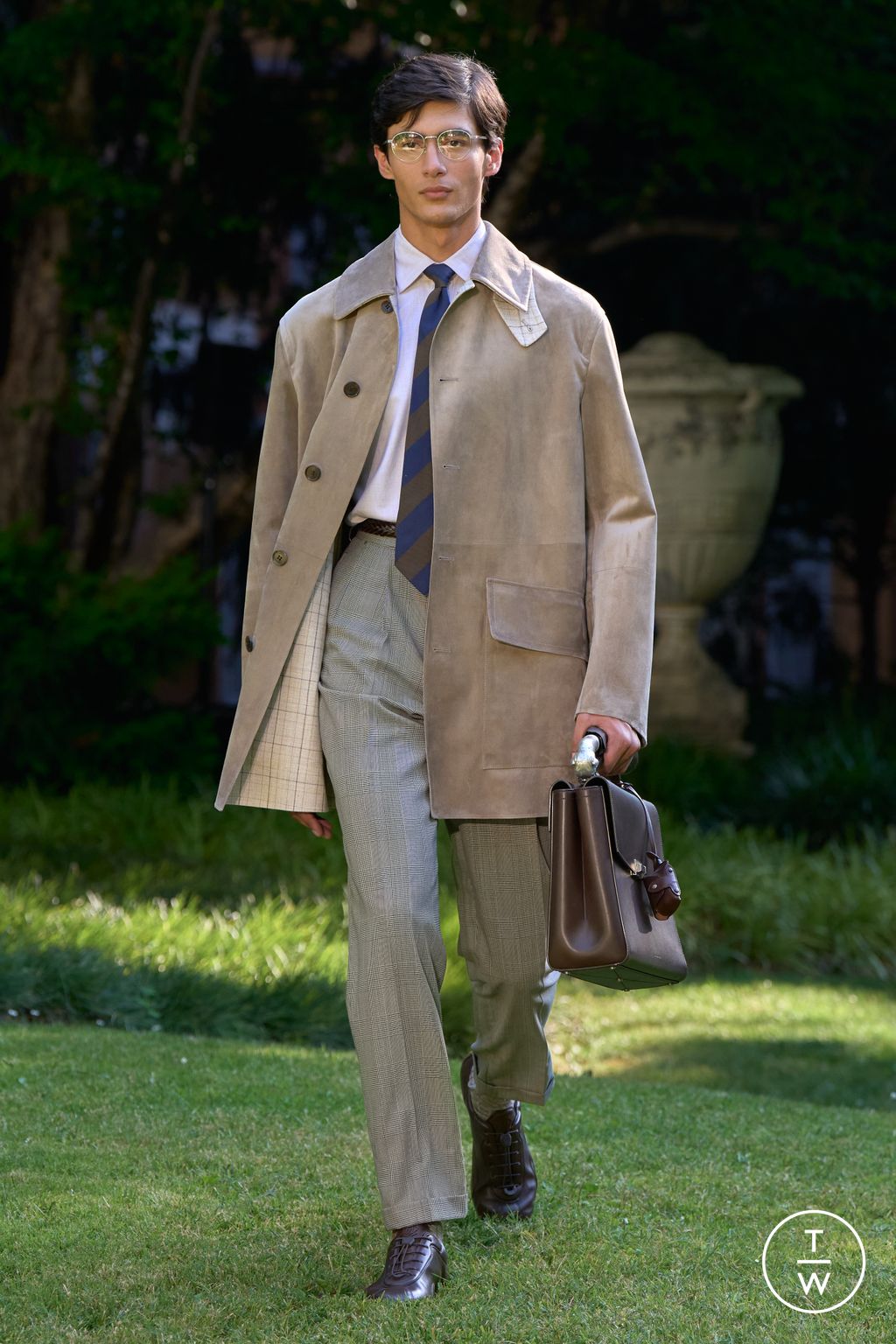 Fashion Week Milan Spring/Summer 2026 look 3 from the Dunhill collection menswear