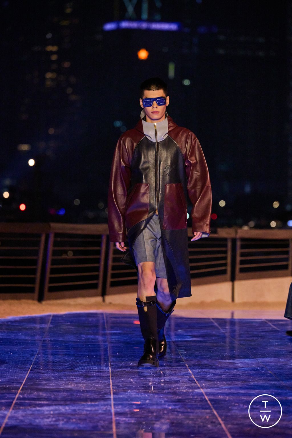 Fashion Week Paris Pre-Fall 2024 look 31 from the Louis Vuitton collection menswear