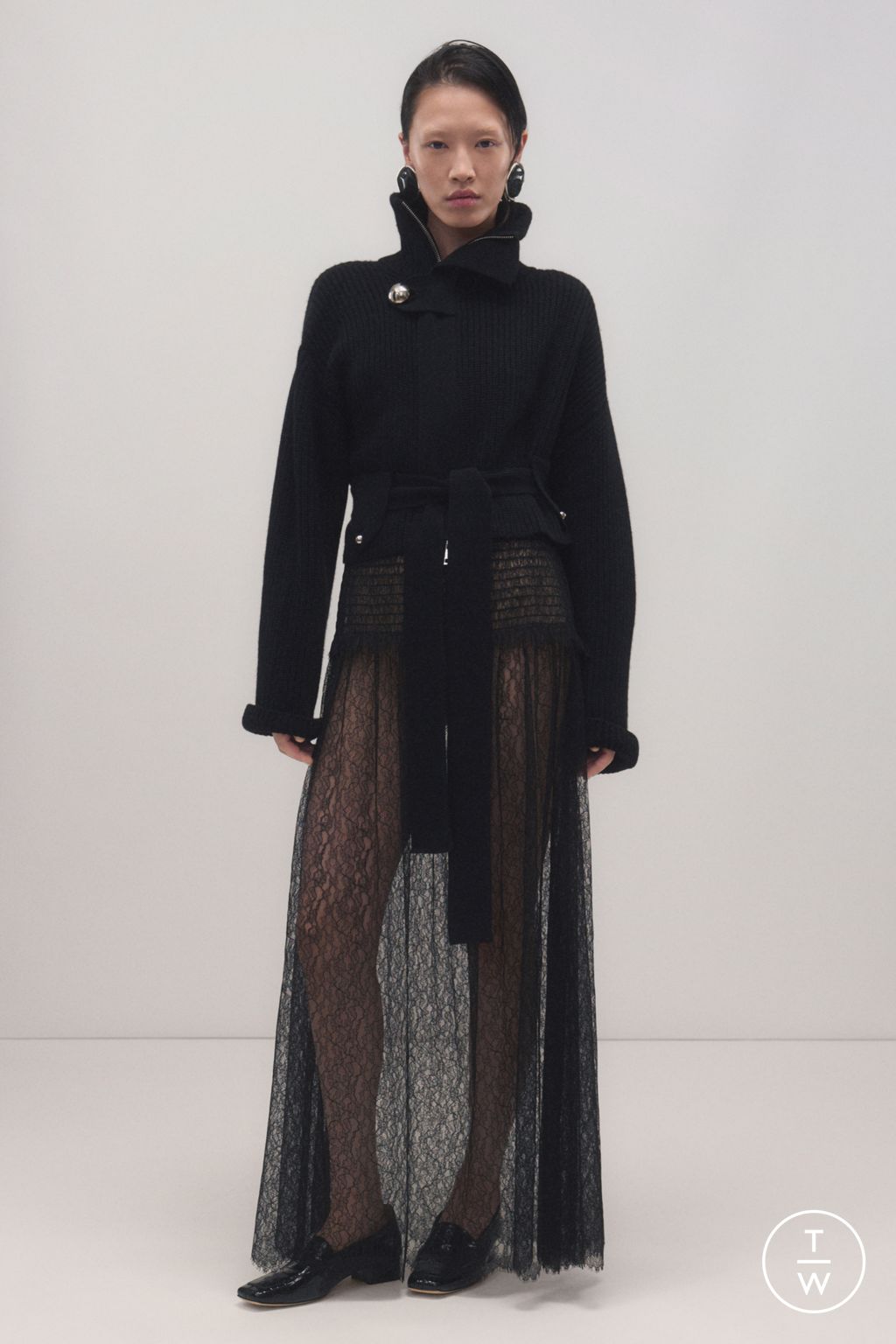 Fashion Week New York Pre-Fall 2025 look 30 from the Brandon Maxwell collection womenswear