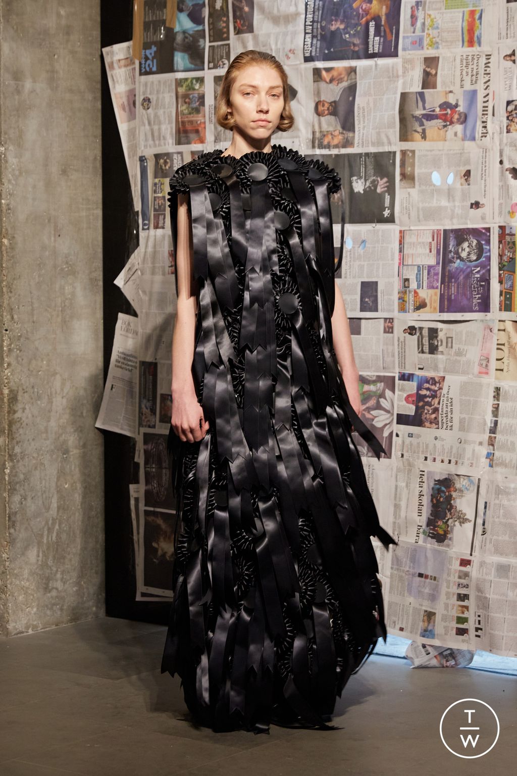 Fashion Week Paris Fall/Winter 2024 look 30 from the Hodakova collection 女装