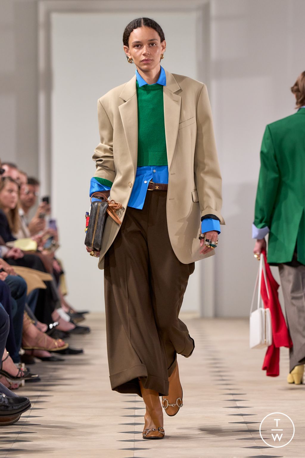 Fashion Week Paris Spring/Summer 2026 look 31 from the Celine collection menswear
