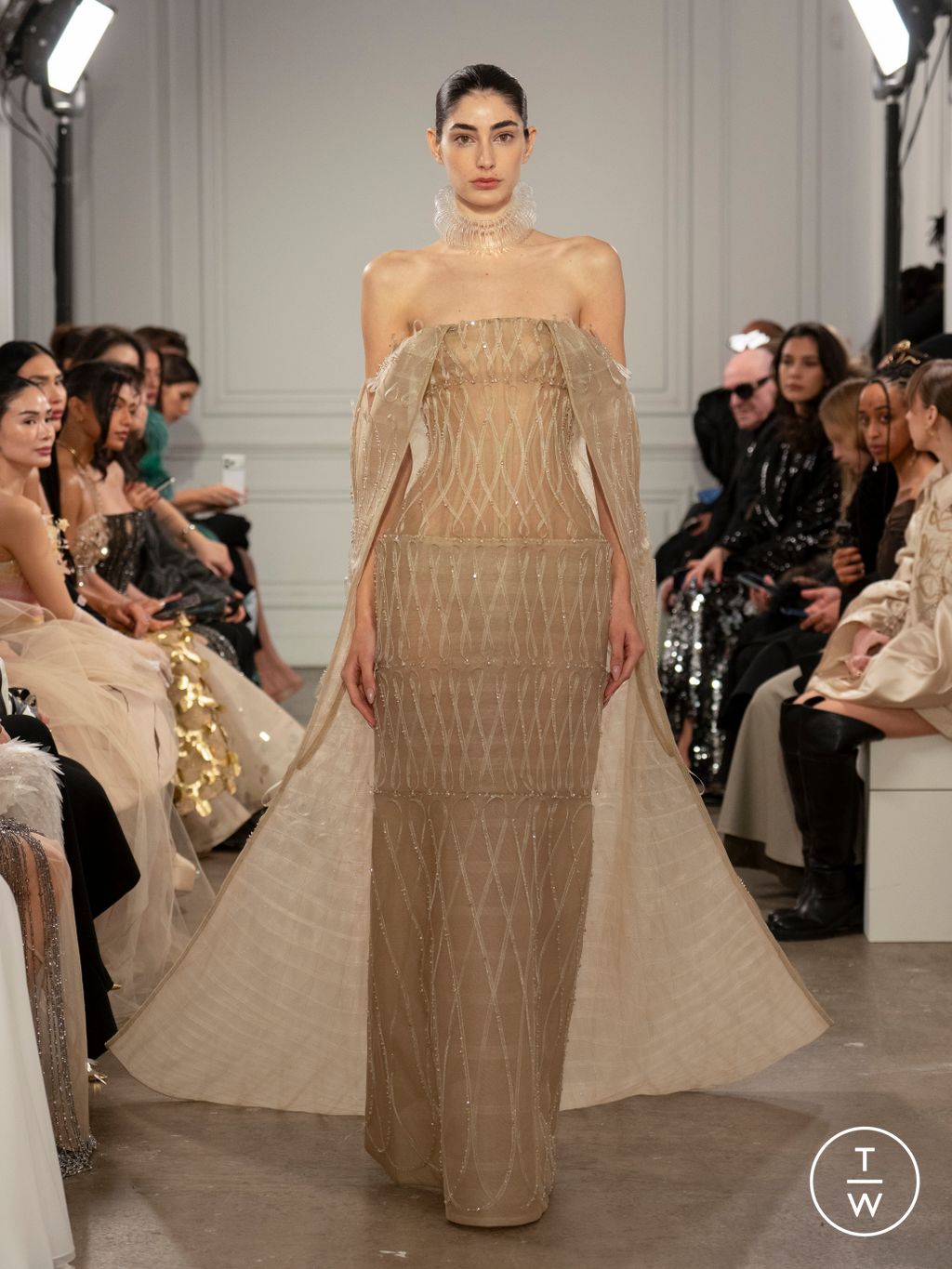 Fashion Week Paris Spring/Summer 2026 look 31 from the Phan Huy collection couture