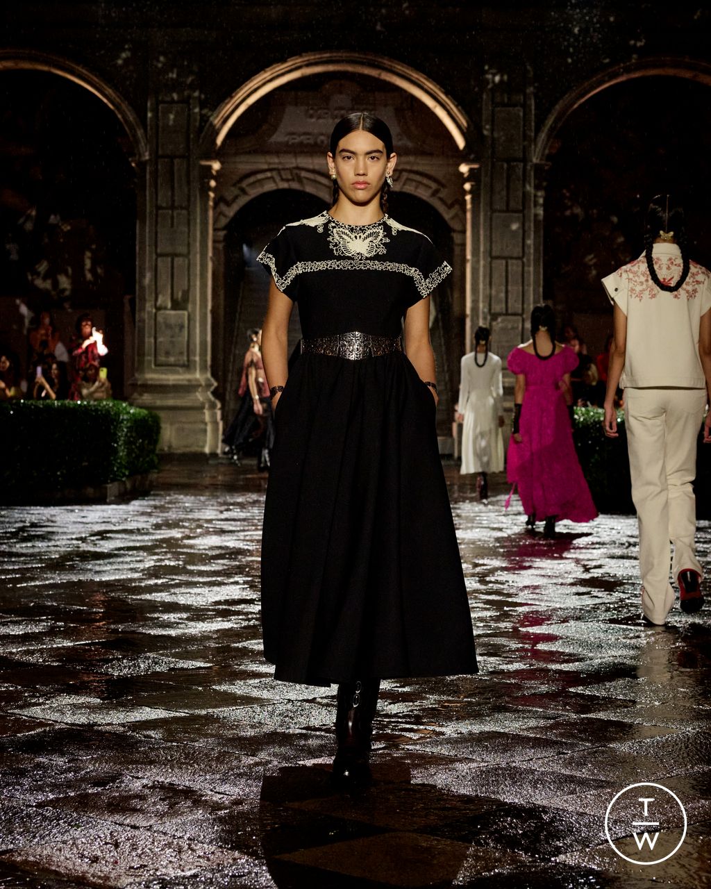 Fashion Week Paris Resort 2024 look 31 de la collection Christian Dior womenswear