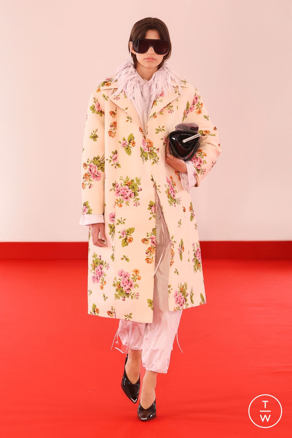 Fashion Week New York Spring/Summer 2026 look 31 from the Brandon Maxwell collection womenswear