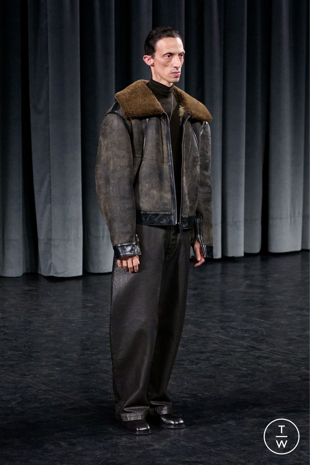 Fashion Week Paris Fall/Winter 2026 look 31 de la collection Lemaire menswear