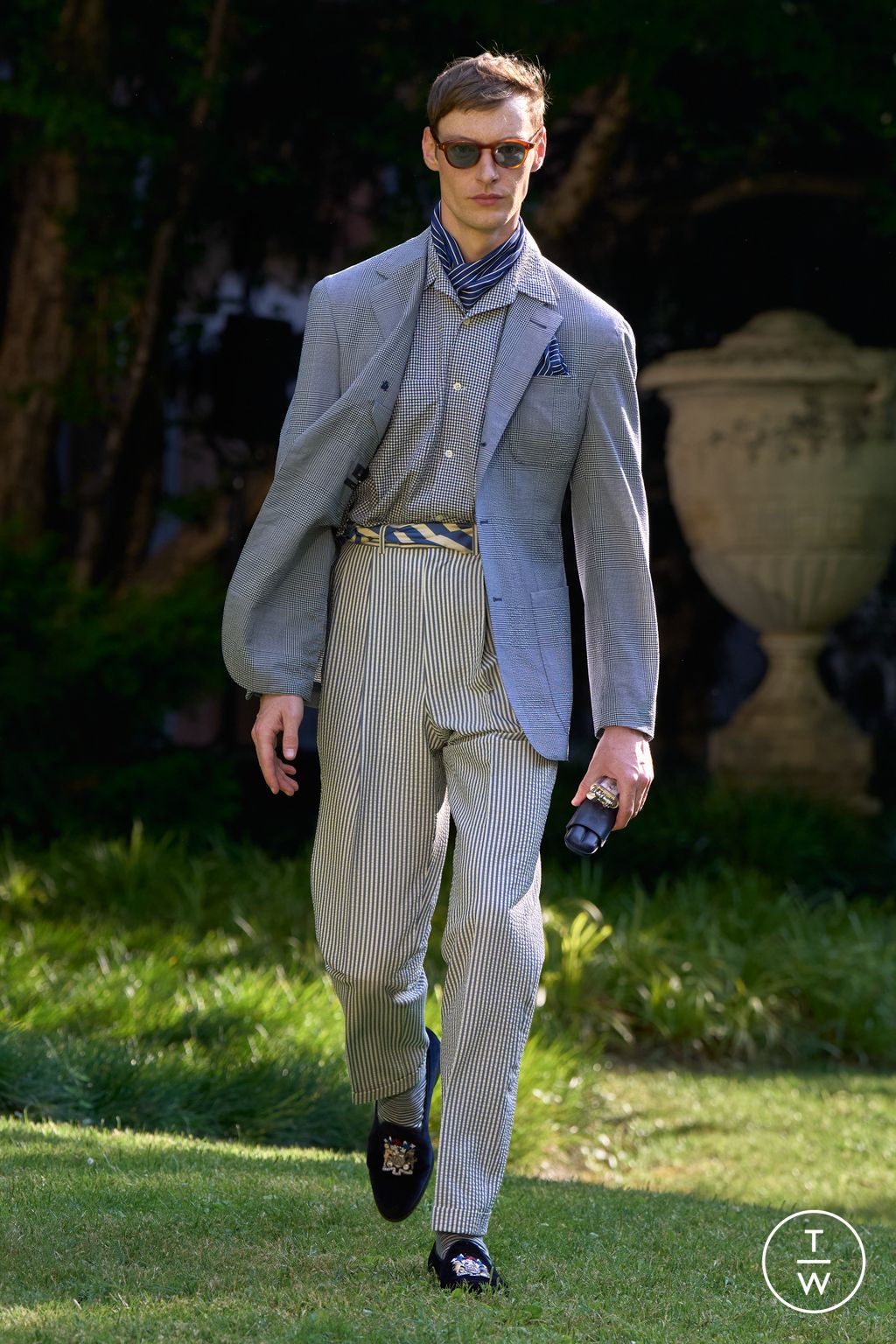 Fashion Week Milan Spring/Summer 2026 look 32 from the Dunhill collection menswear