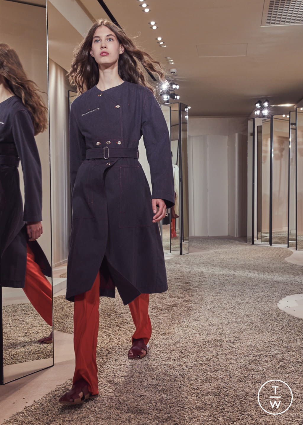 Fashion Week Paris Resort 2018 look 32 from the Hermès collection womenswear