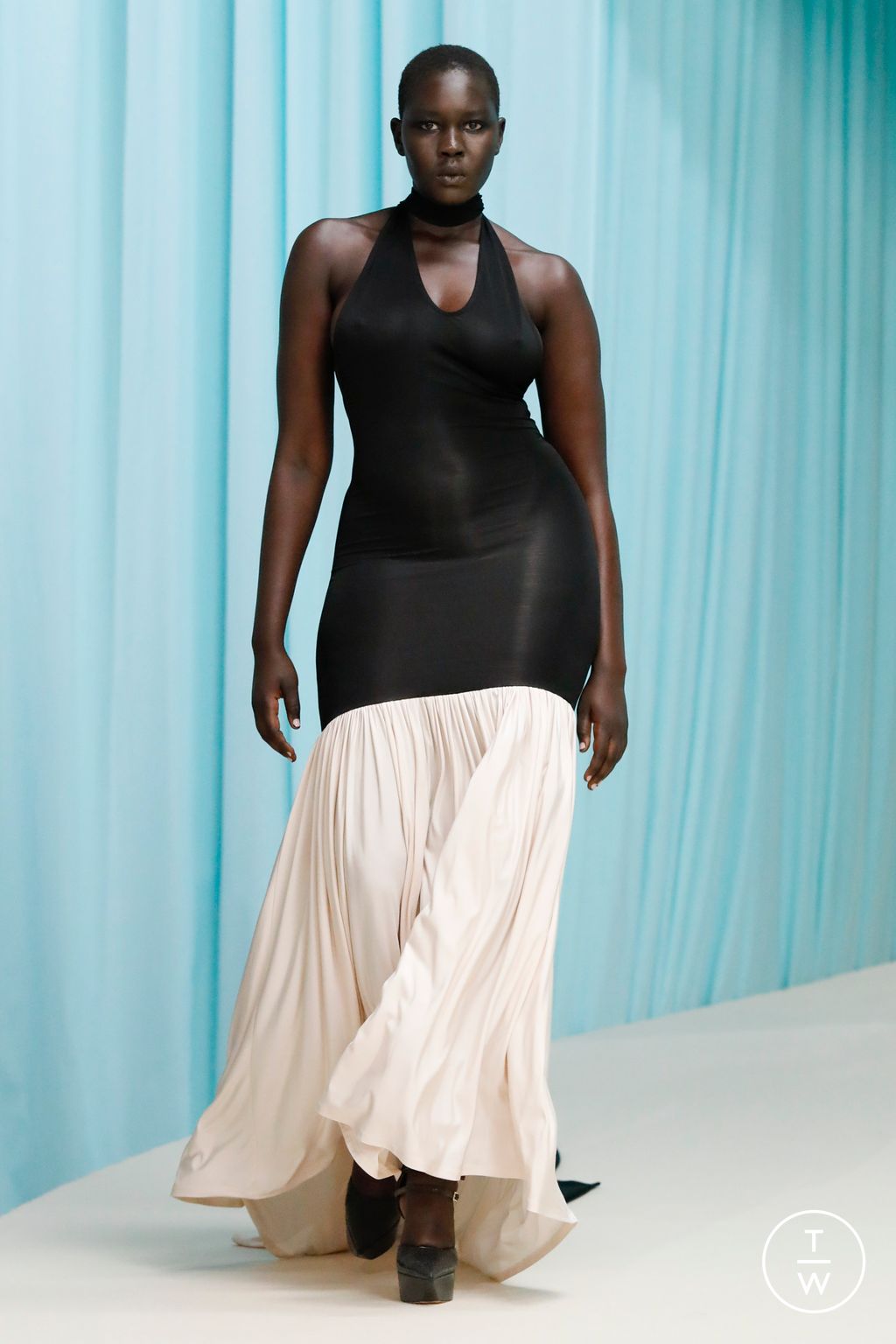 Fashion Week Paris Spring/Summer 2024 look 33 from the Nina Ricci collection womenswear
