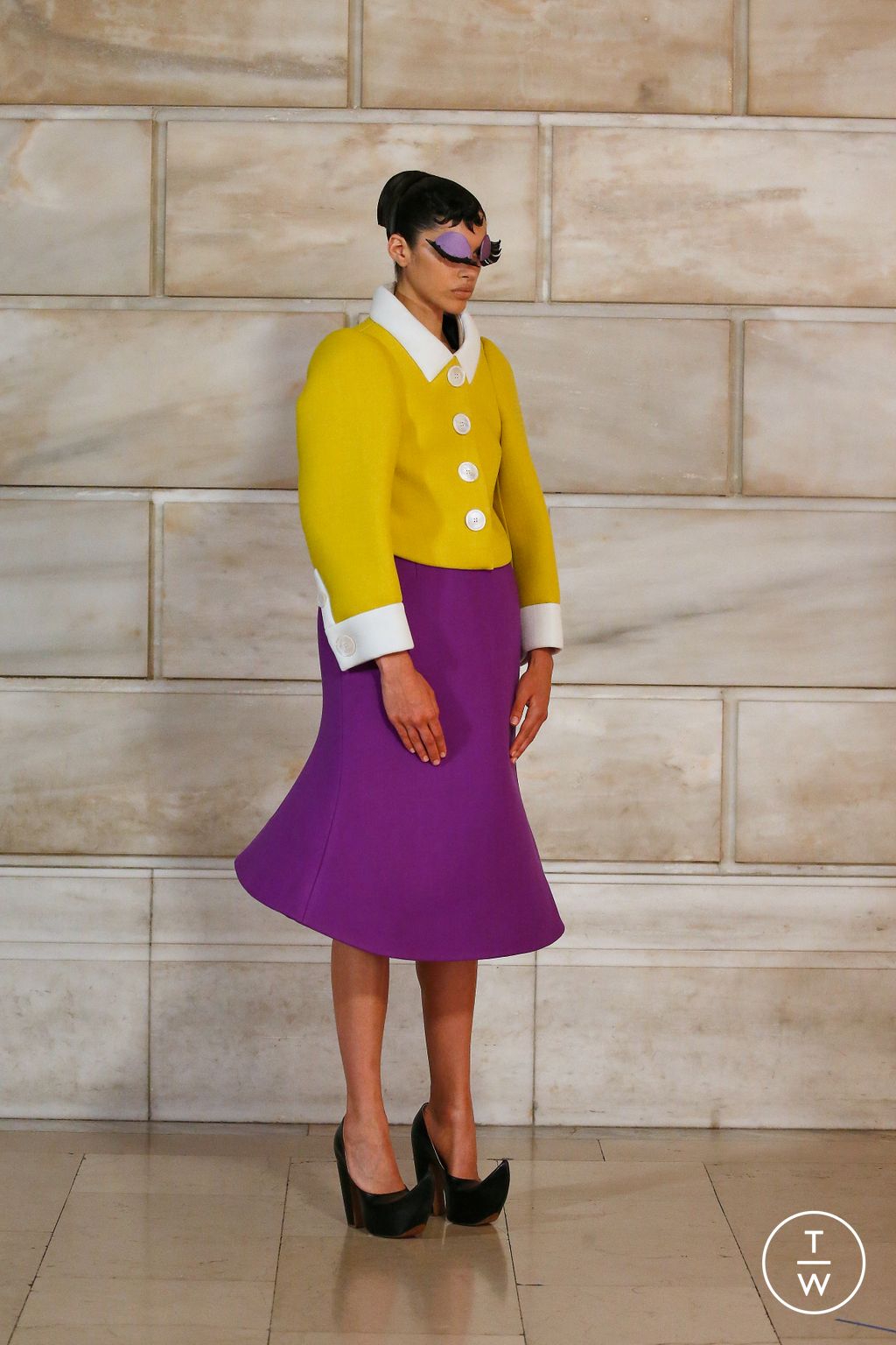 Fashion Week New York Fall/Winter 2024 look 33 from the Marc Jacobs collection womenswear