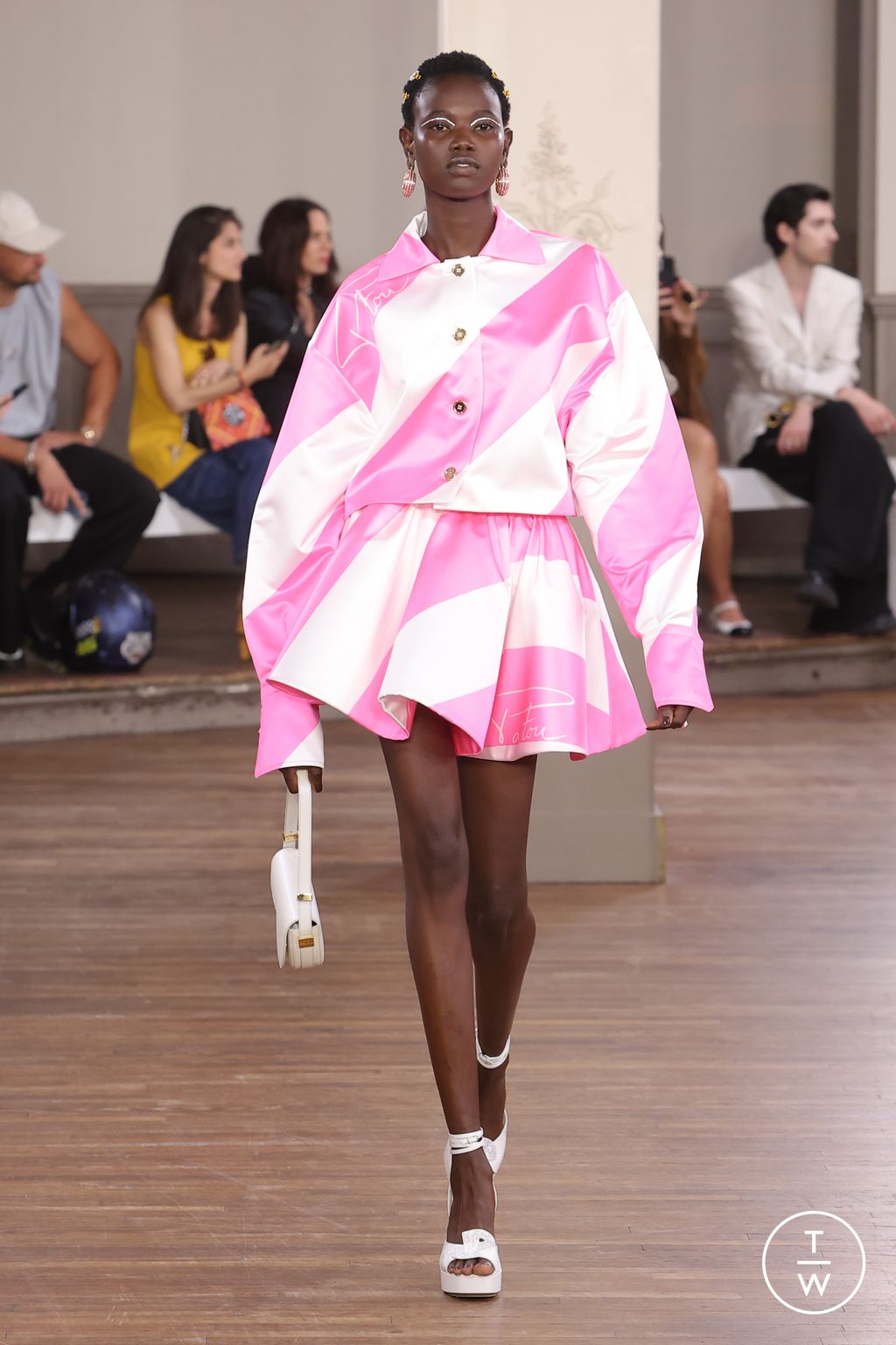 Fashion Week Paris Spring/Summer 2024 look 34 from the Patou collection 女装