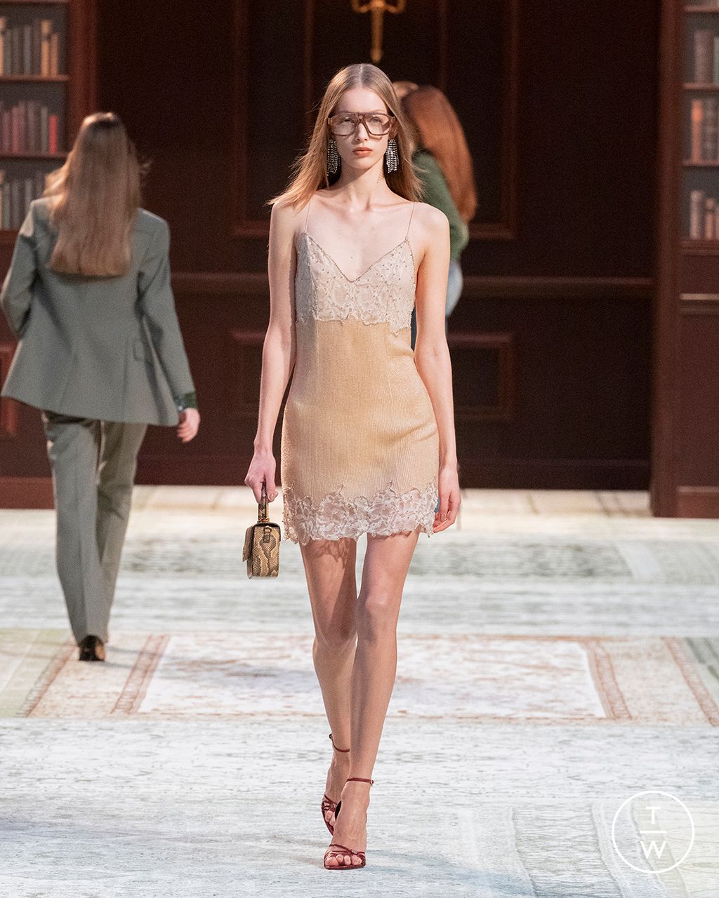 Fashion Week Paris Fall/Winter 2026 look 34 from the Amiri collection menswear