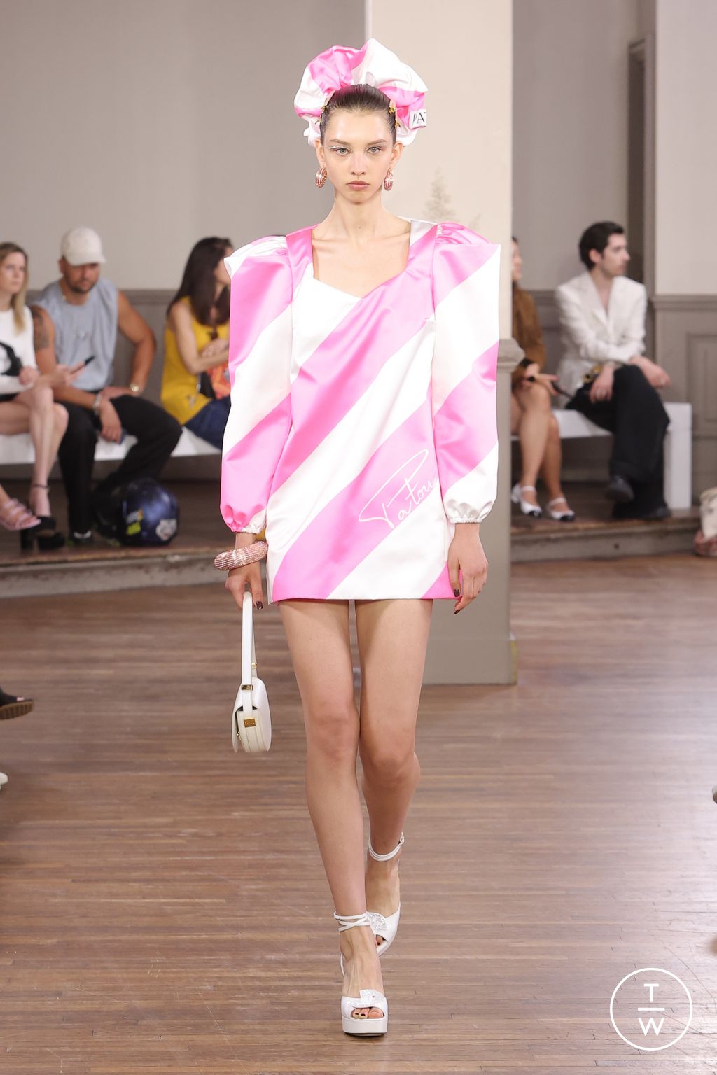 Fashion Week Paris Spring/Summer 2024 look 35 de la collection Patou womenswear
