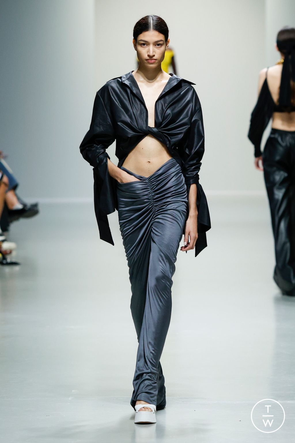 Fashion Week Paris Spring/Summer 2025 look 35 from the Atlein collection womenswear