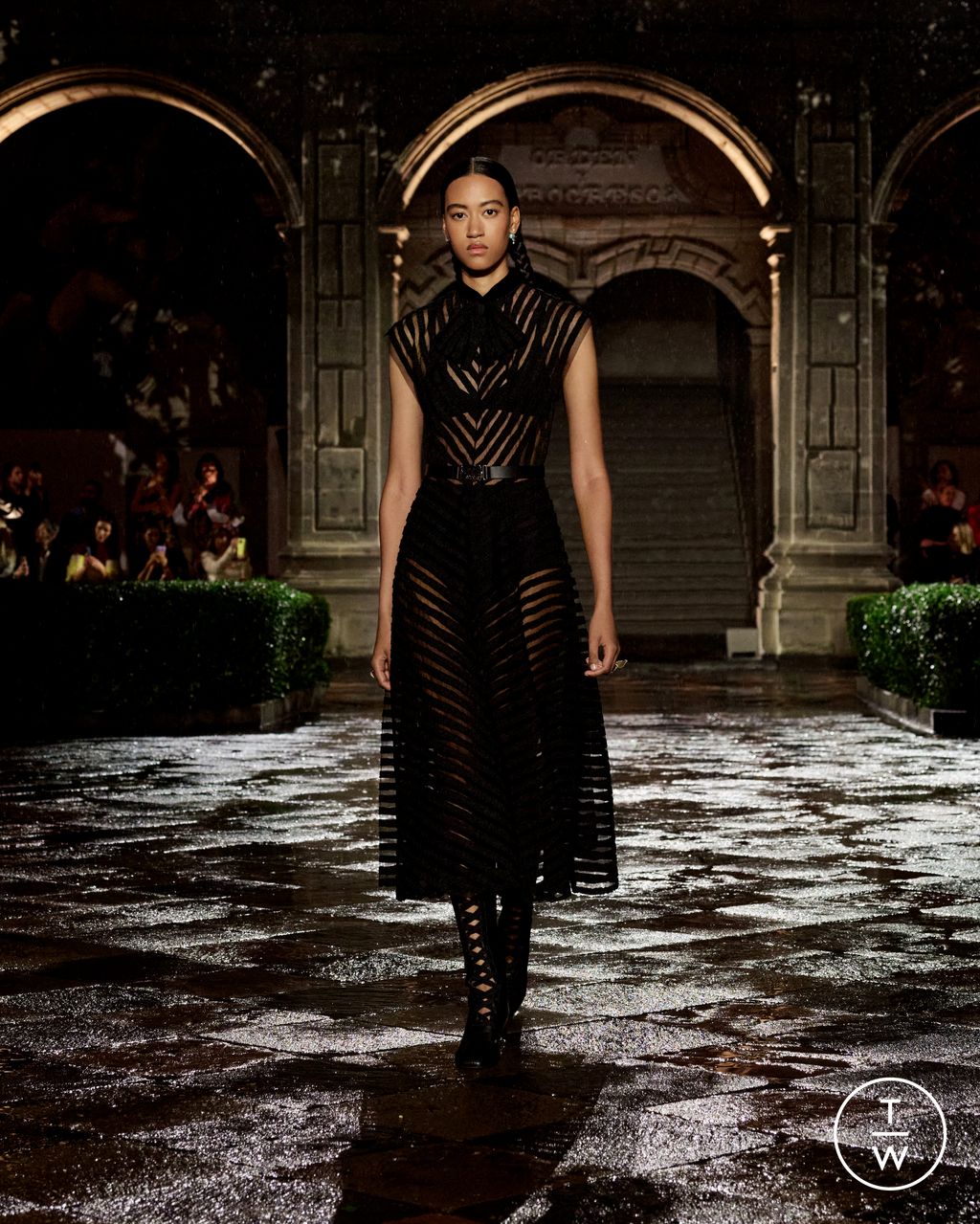 Fashion Week Paris Resort 2024 look 35 de la collection Christian Dior womenswear
