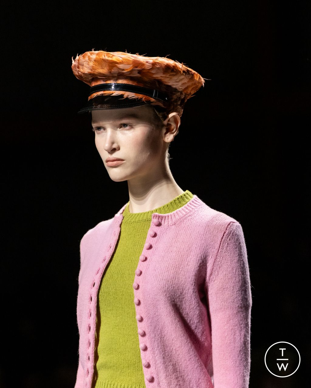 Fashion Week Milan Fall/Winter 2024 look 48 from the Prada collection 女装配饰