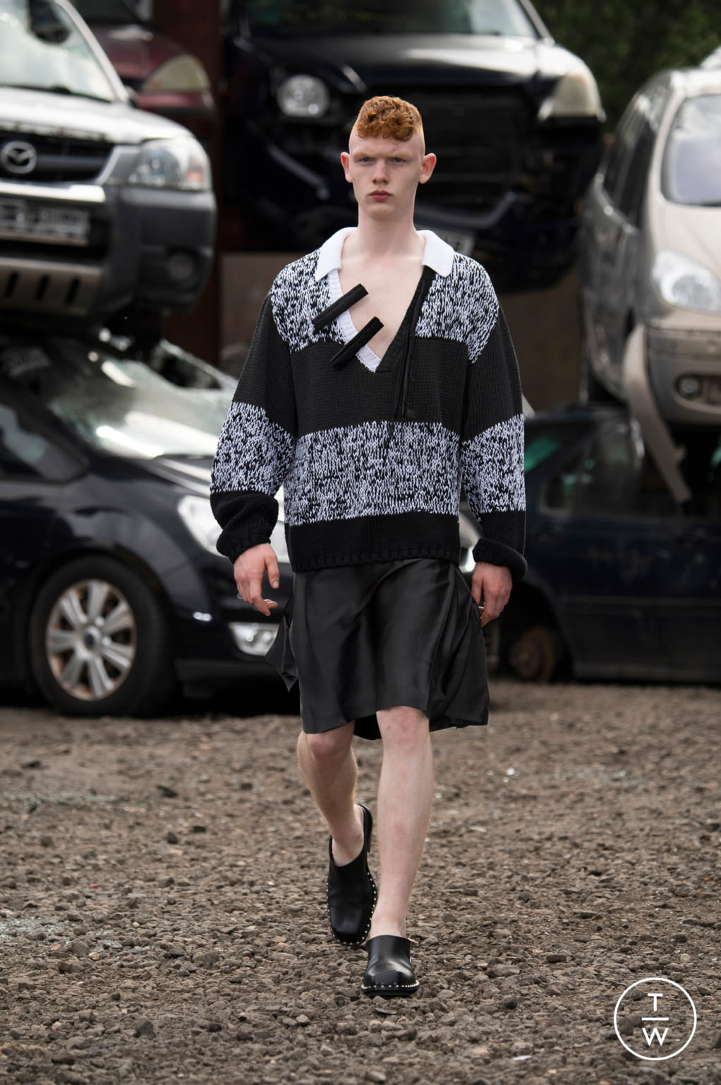 Fashion Week London Spring/Summer 2022 look 36 from the Jordanluca collection 男装
