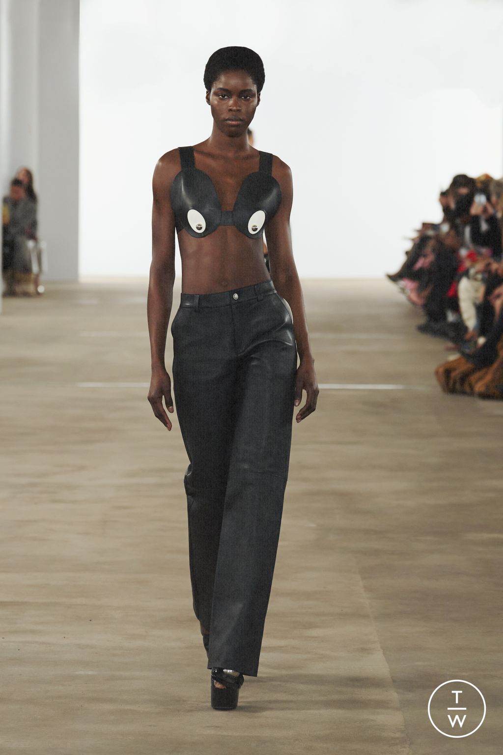 Fashion Week New York Spring/Summer 2024 look 35 from the Area collection 女装