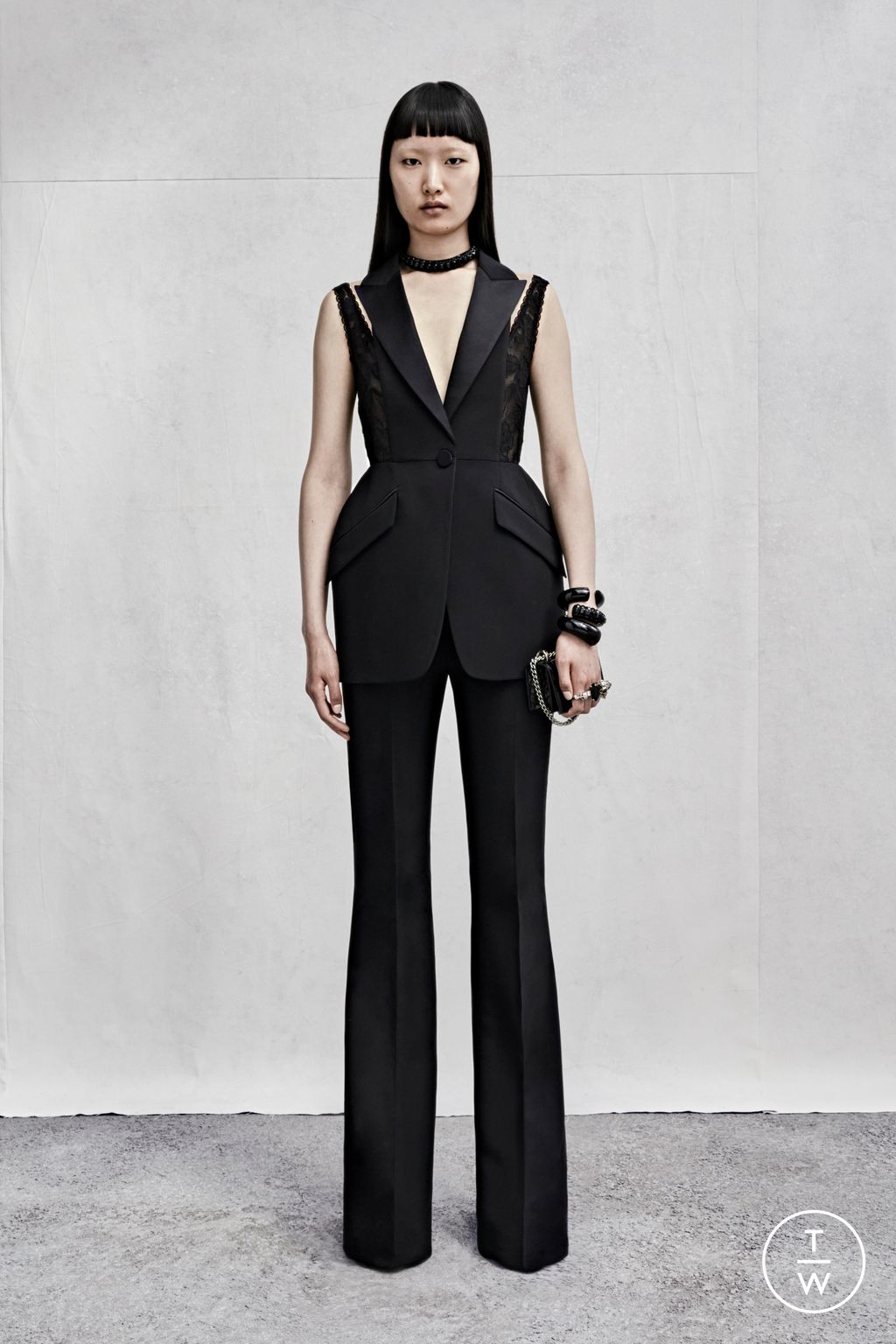 Fashion Week London Resort 2023 look 36 from the Alexander McQueen collection 女装
