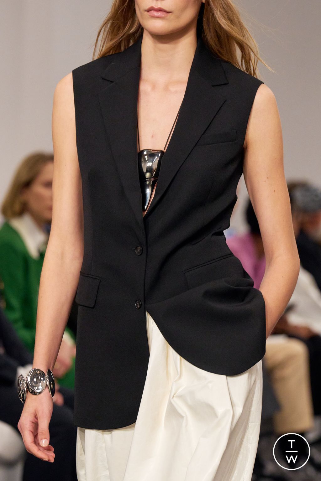 Fashion Week New York Spring/Summer 2026 look 37 de la collection Ralph Lauren womenswear accessories