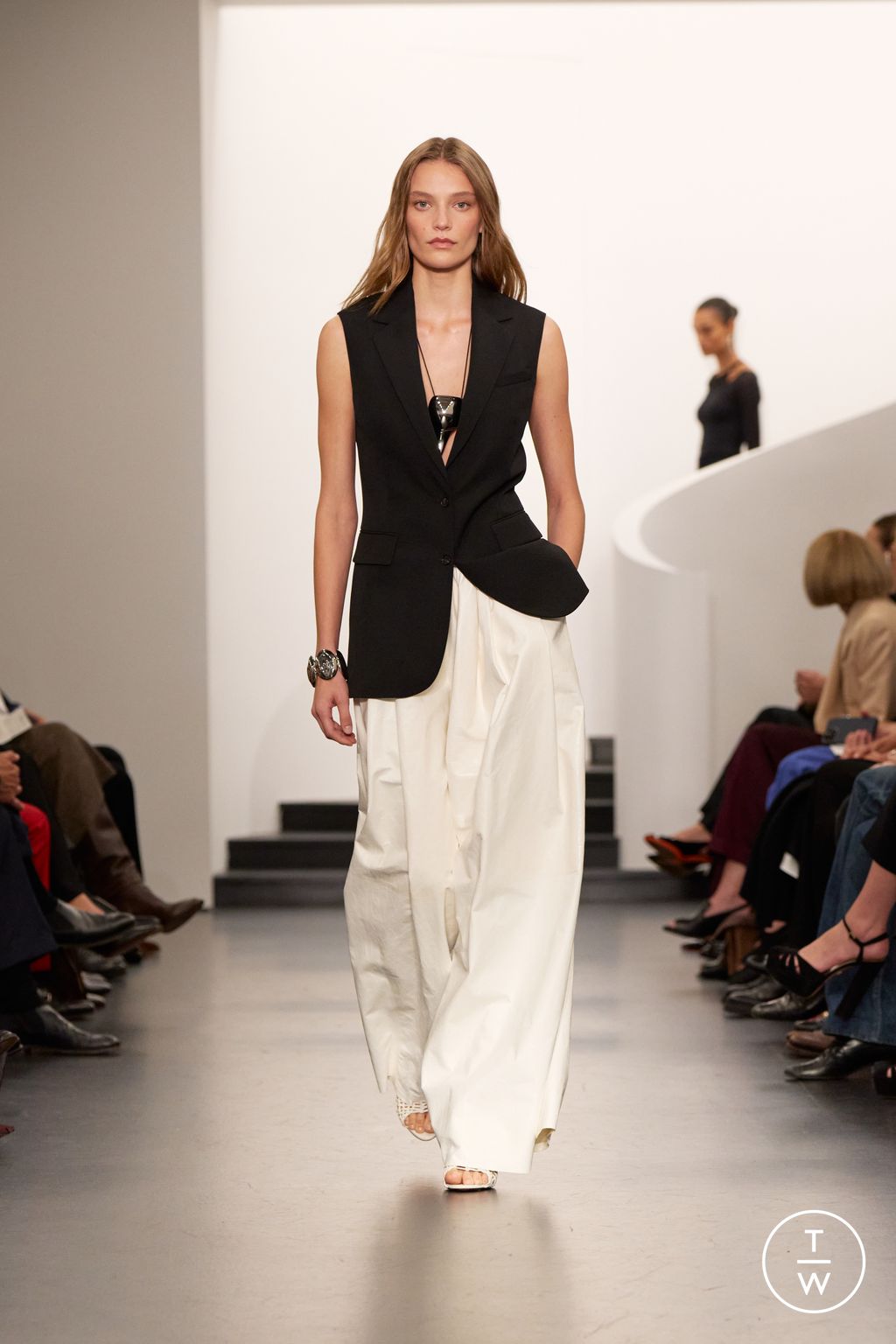 Fashion Week New York Spring/Summer 2026 look 37 from the Ralph Lauren collection womenswear