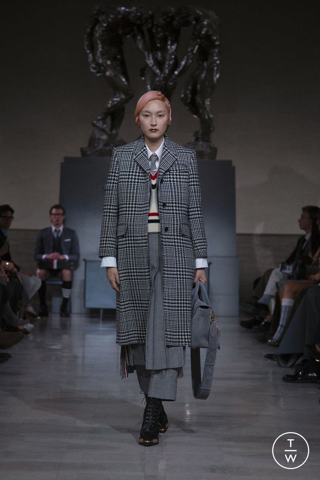 Fashion Week New York Fall/Winter 2026 look 37 de la collection Thom Browne womenswear